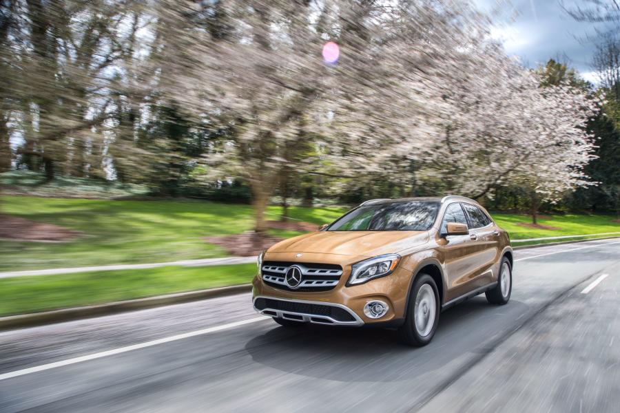  Mercedes-Benz GLA250 4Matic (X156) 2017 года  (NA) (фото 5 из 28)